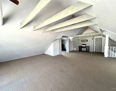 142 Curtis Place - Photo Thumbnail 30