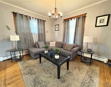 142 Curtis Place - Photo Thumbnail 14