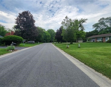 4 Brook Hollow - Photo Thumbnail 16