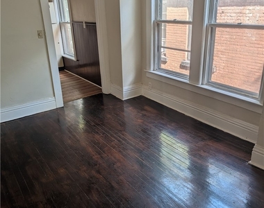 680 Clarissa Street - Photo Thumbnail 3