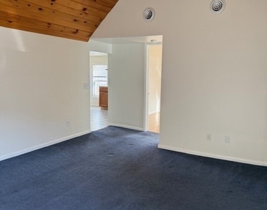 237 W 3rd Street - Photo Thumbnail 1