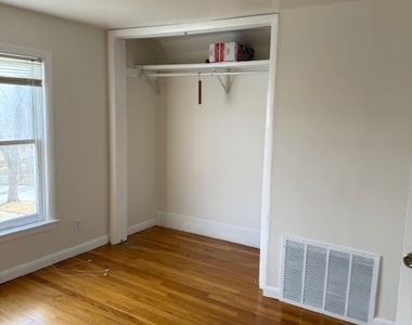 237 W 3rd Street - Photo Thumbnail 11
