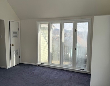 237 W 3rd Street - Photo Thumbnail 12