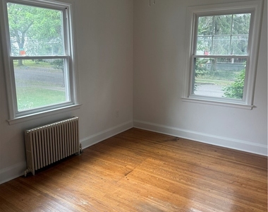 153 Park Drive - Photo Thumbnail 11