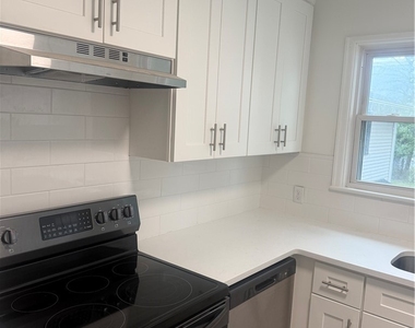 153 Park Drive - Photo Thumbnail 6