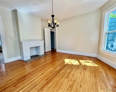 373 Woodward Avenue - Photo Thumbnail 8