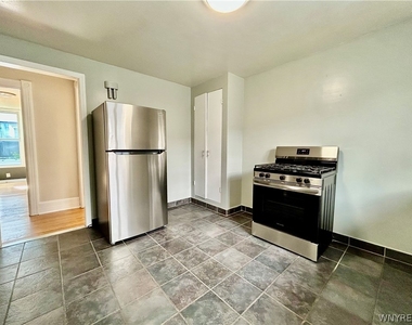 373 Woodward Avenue - Photo Thumbnail 11