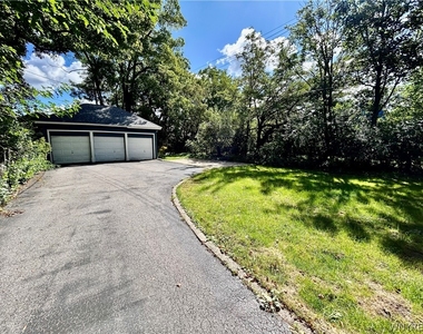 373 Woodward Avenue - Photo Thumbnail 21