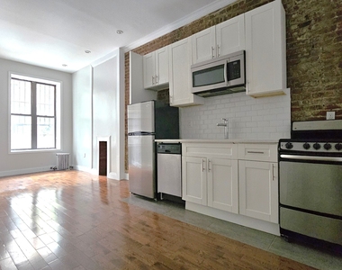 523 West 156th Street - Photo Thumbnail 3