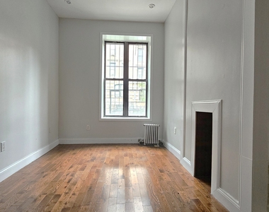 523 West 156th Street - Photo Thumbnail 4