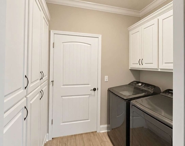 320 Daniel Trent Way - Photo Thumbnail 24