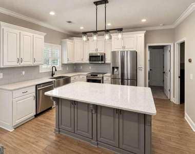 320 Daniel Trent Way - Photo Thumbnail 10