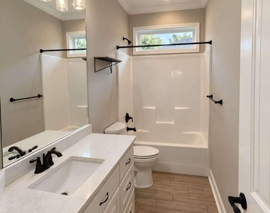 320 Daniel Trent Way - Photo Thumbnail 15