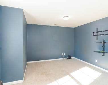 4374 Rainer Drive - Photo Thumbnail 16