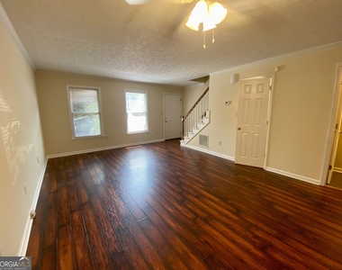 164 Berlin Court - Photo Thumbnail 5