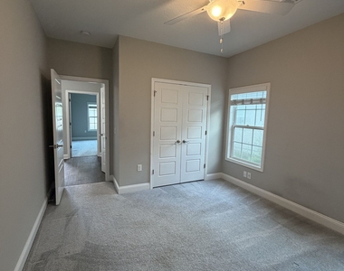 158 The Villas Way - Photo Thumbnail 15