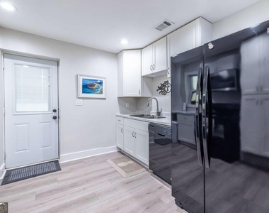 716 Ormewood Avenue Se - Photo Thumbnail 14