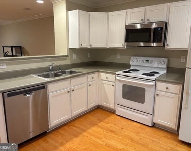 1035 Barnett Shoals Road - Photo Thumbnail 7