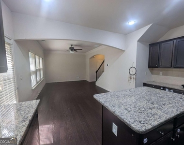 1785 Homeside Drive - Photo Thumbnail 6