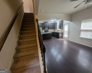 1785 Homeside Drive - Photo Thumbnail 9