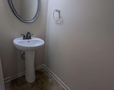 1785 Homeside Drive - Photo Thumbnail 8
