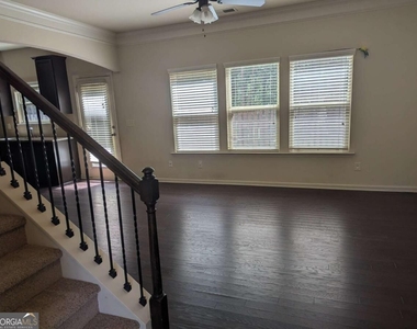 1785 Homeside Drive - Photo Thumbnail 2