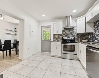 1416 Graymont Drive Sw - Photo Thumbnail 3