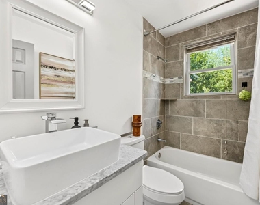 1416 Graymont Drive Sw - Photo Thumbnail 10