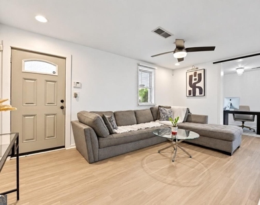 1416 Graymont Drive Sw - Photo Thumbnail 8