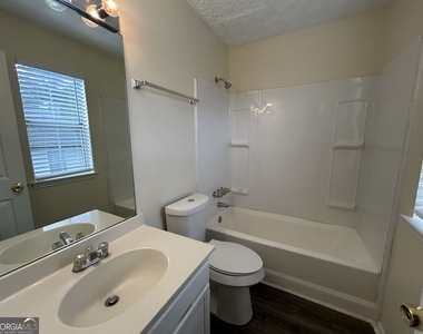 4800 Streamside Drive - Photo Thumbnail 13