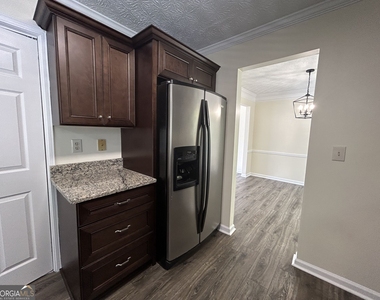 4800 Streamside Drive - Photo Thumbnail 7