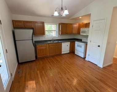 104 Travelers Lane - Photo Thumbnail 1