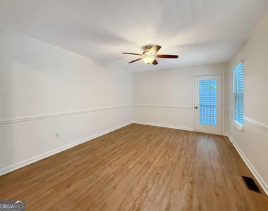 2899 Cardinal Trace - Photo Thumbnail 8
