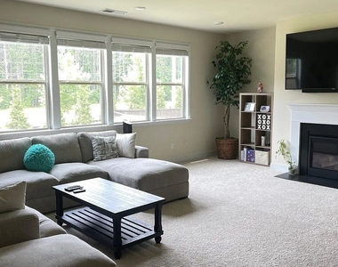 7620 Farrow Pass Circle - Photo Thumbnail 3