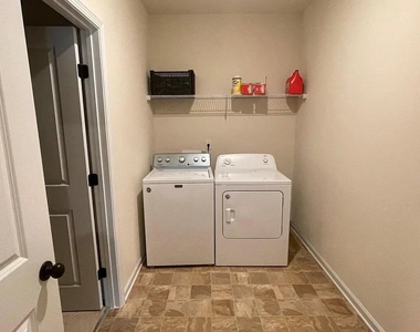 7620 Farrow Pass Circle - Photo Thumbnail 23