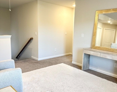 950 Elwood Street - Photo Thumbnail 18