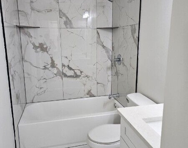 5604 Estates Court - Photo Thumbnail 12
