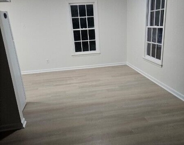 5604 Estates Court - Photo Thumbnail 13