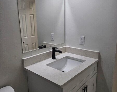 5604 Estates Court - Photo Thumbnail 24