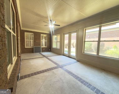 3951 Sovereign Drive - Photo Thumbnail 27
