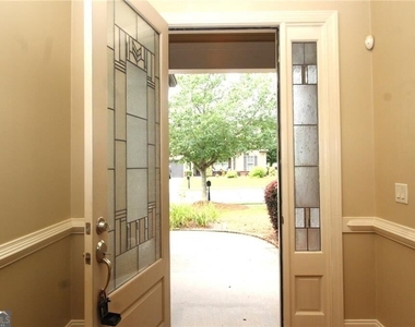 3951 Sovereign Drive - Photo Thumbnail 4