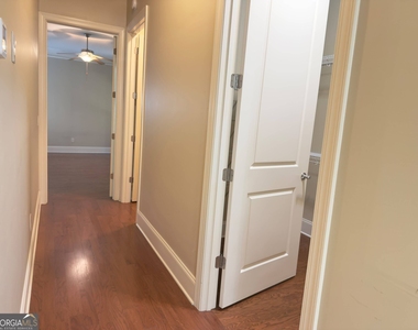 3951 Sovereign Drive - Photo Thumbnail 18