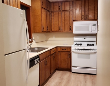 5871 N Castlegate Drive - Photo Thumbnail 5