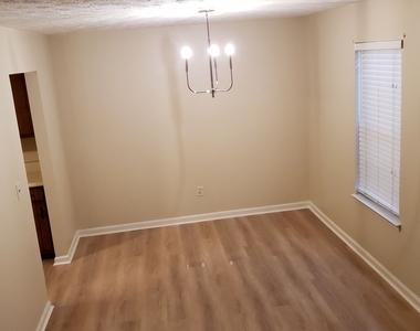 5871 N Castlegate Drive - Photo Thumbnail 3