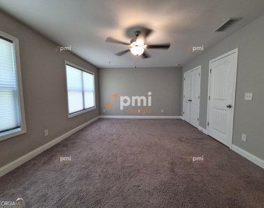 53 Towne Club Drive - Photo Thumbnail 8