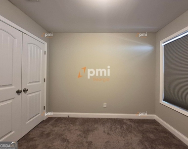 53 Towne Club Drive - Photo Thumbnail 9