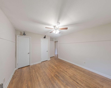 593 Hurt Road Sw - Photo Thumbnail 5