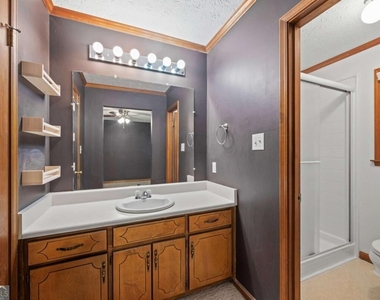 1893 Stanton Way - Photo Thumbnail 24