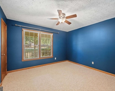 1893 Stanton Way - Photo Thumbnail 17