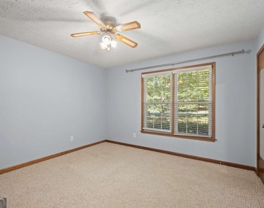 1893 Stanton Way - Photo Thumbnail 19